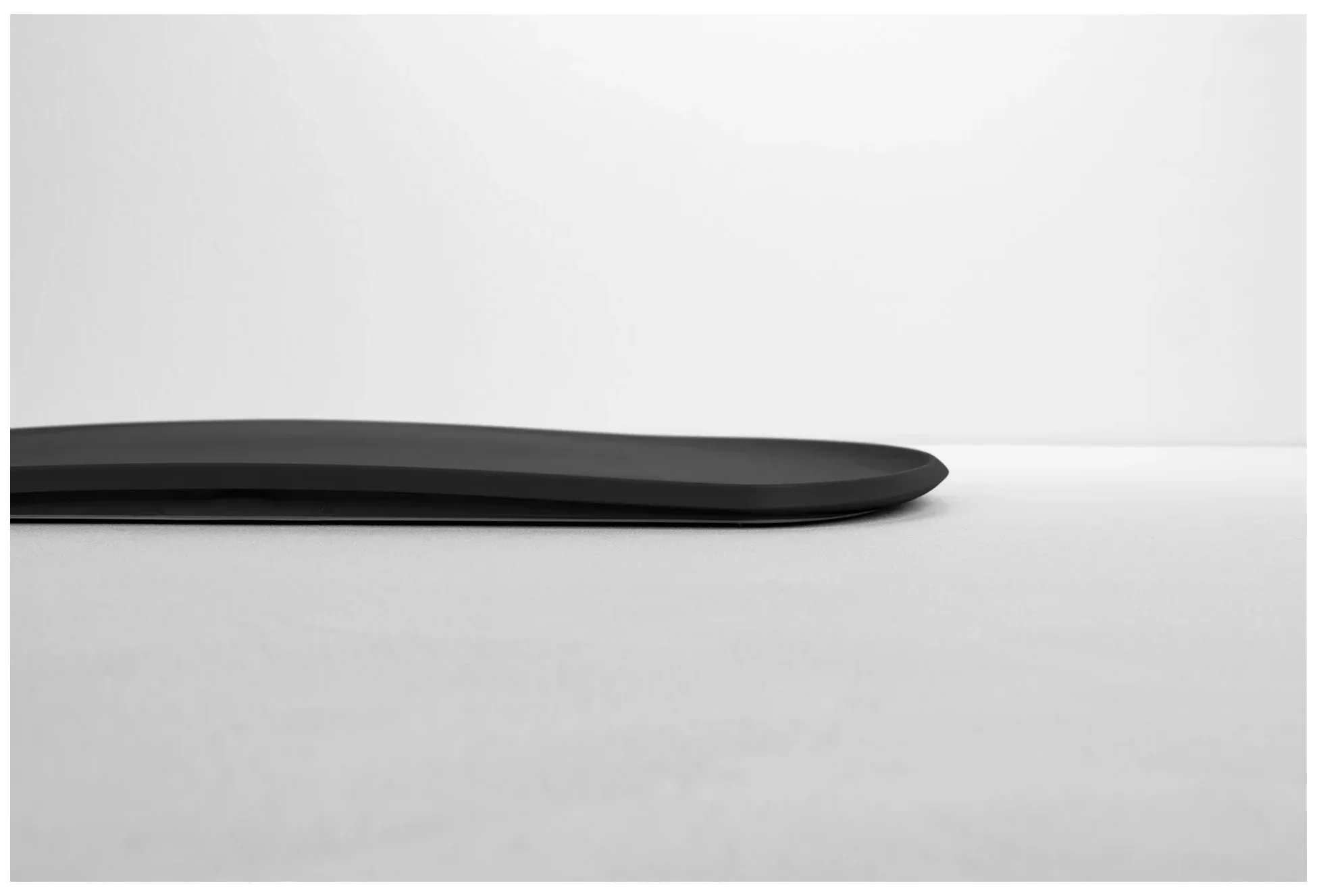 SKATEBOARD Krájecí prkénko/servírování, karbon / BLIM PLUS