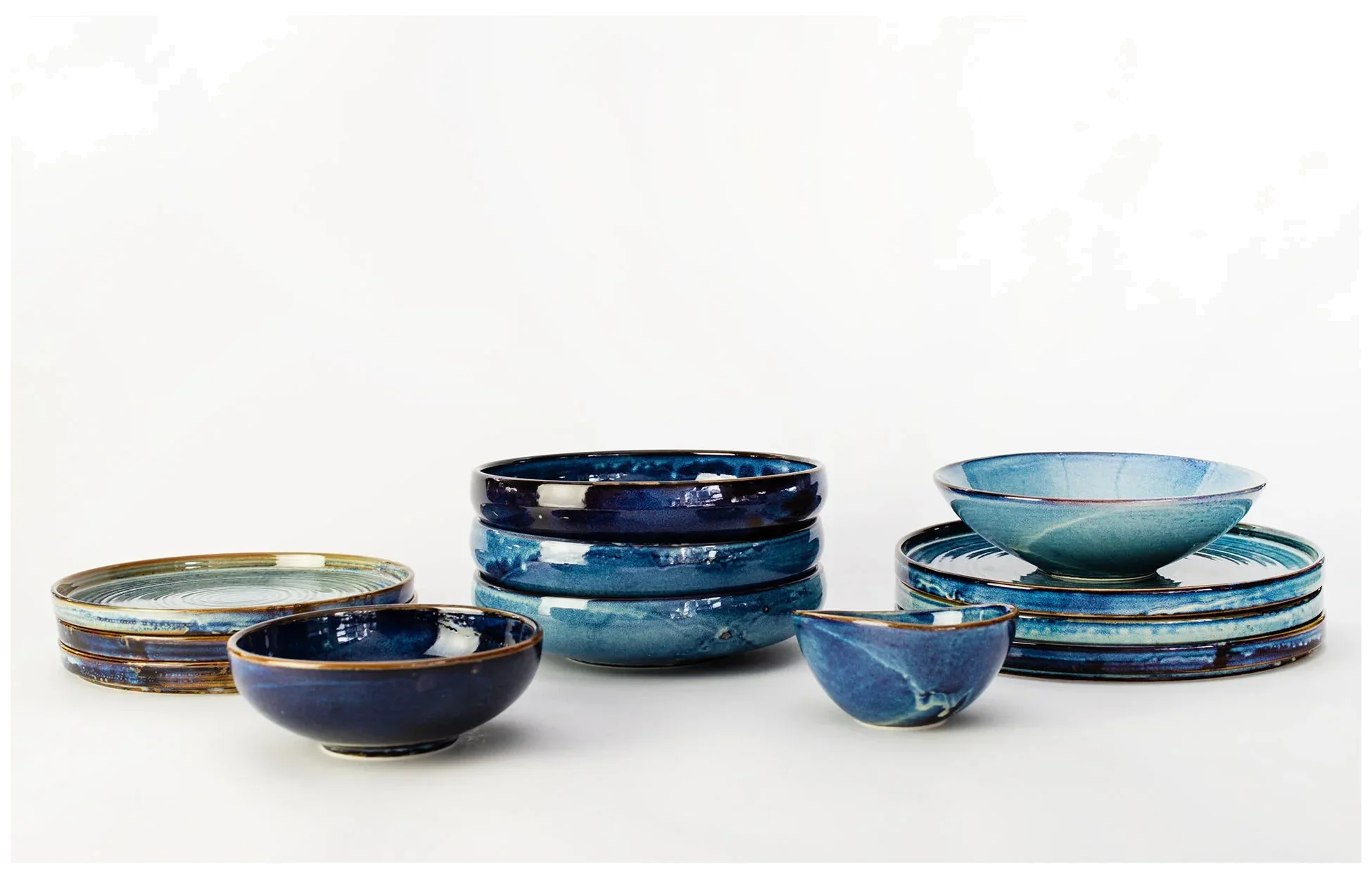 DEEP BLUE Hluboký talíř 23,5 cm / VERLO