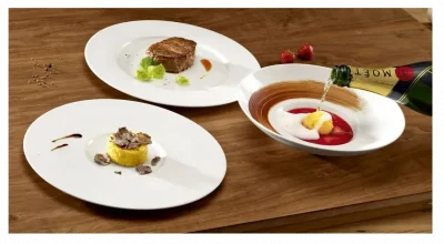 FINE DINE Mělký talíř 25 cm bílý / RAK PORCELAIN
