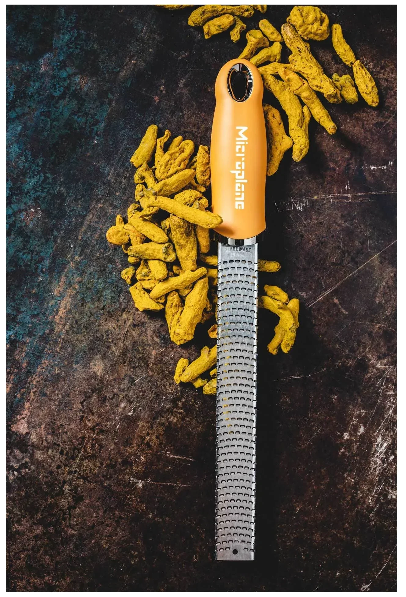 PREMIUM CLASSIC Hořčicově žluté struhadlo Zester / MICROPLANE