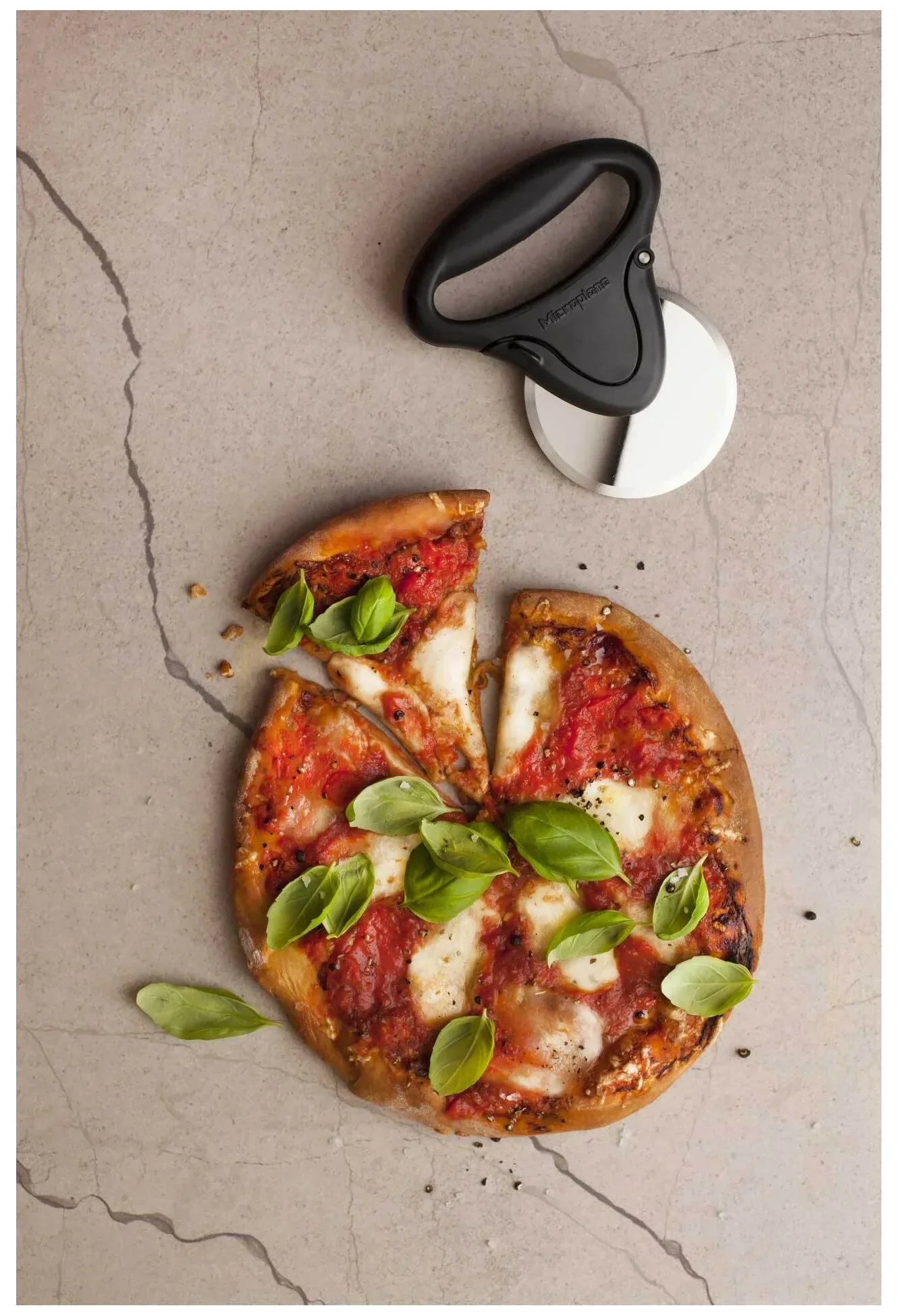 SPECIALTY Krájecí kolečko na pizzu / MICROPLANE