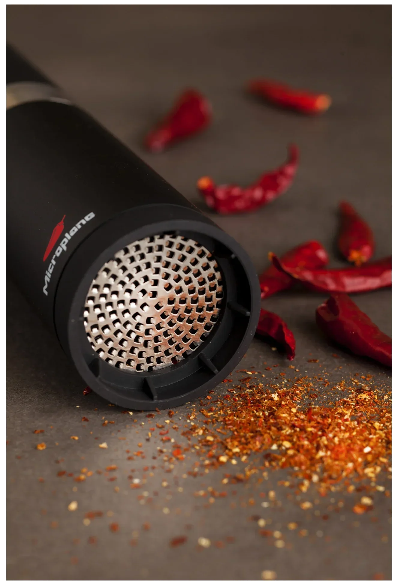 SPECIALTY Mlýnek na sušené chilli papričky / MICROPLANE