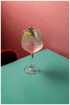 ONIS Sklenice na gin s tonikem SKYLINE 590 ml, 6 ks