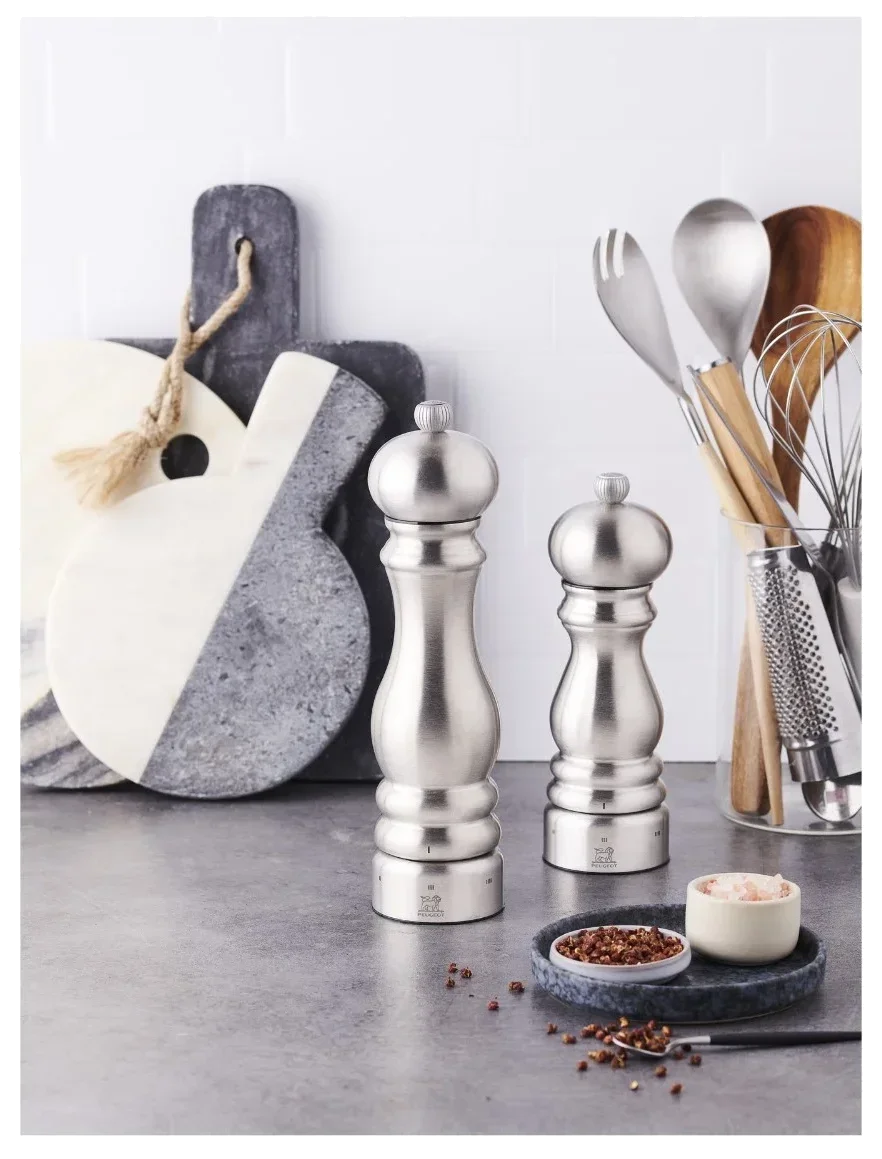 PEUGEOT Mlýnek na pepř PARIS CHEF u'Select 22 cm