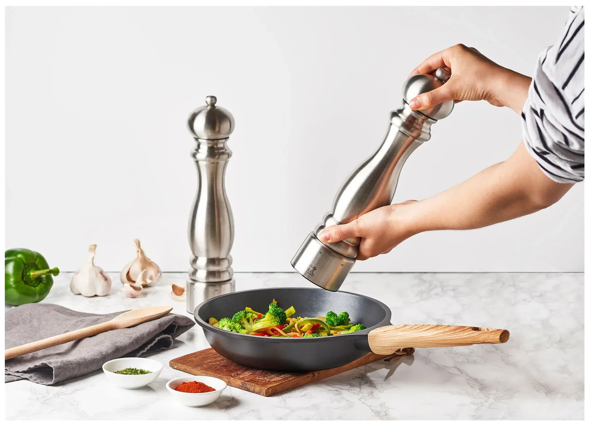 PEUGEOT Mlýnek na sůl PARIS CHEF u-Select 18 cm