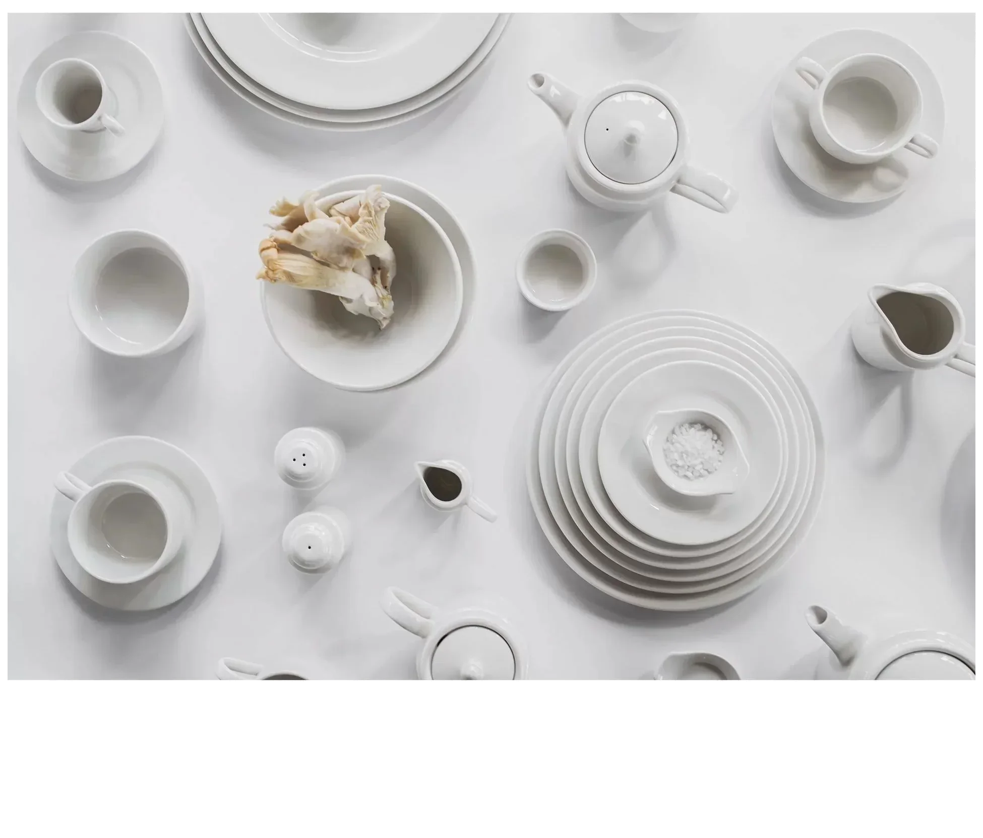 BANQUET Mělký talíř 13 cm / RAK PORCELAIN