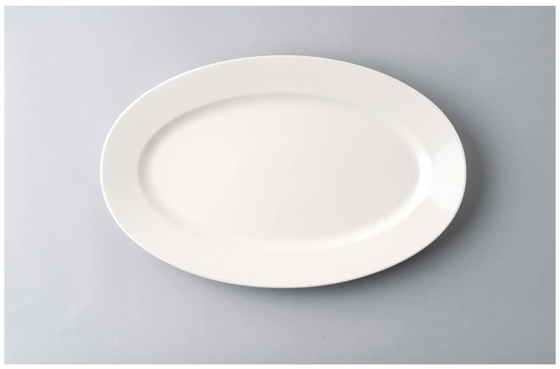 BANQUET Oválná servírovací mísa 32 x 22 cm / RAK PORCELAIN