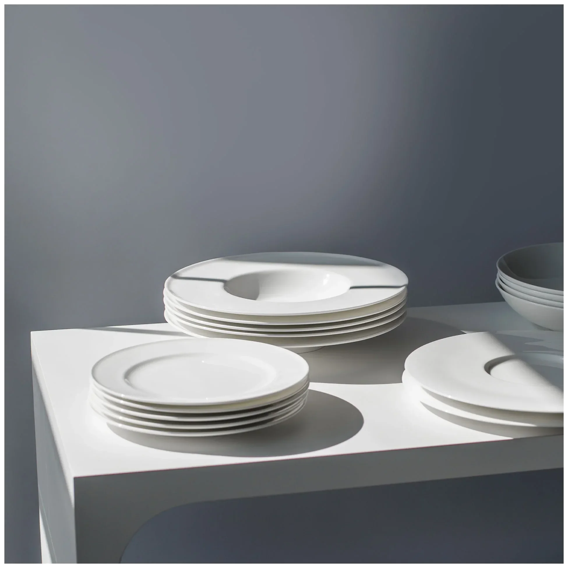 FEDRA Kulatý mělký talíř 17 cm / RAK PORCELAIN