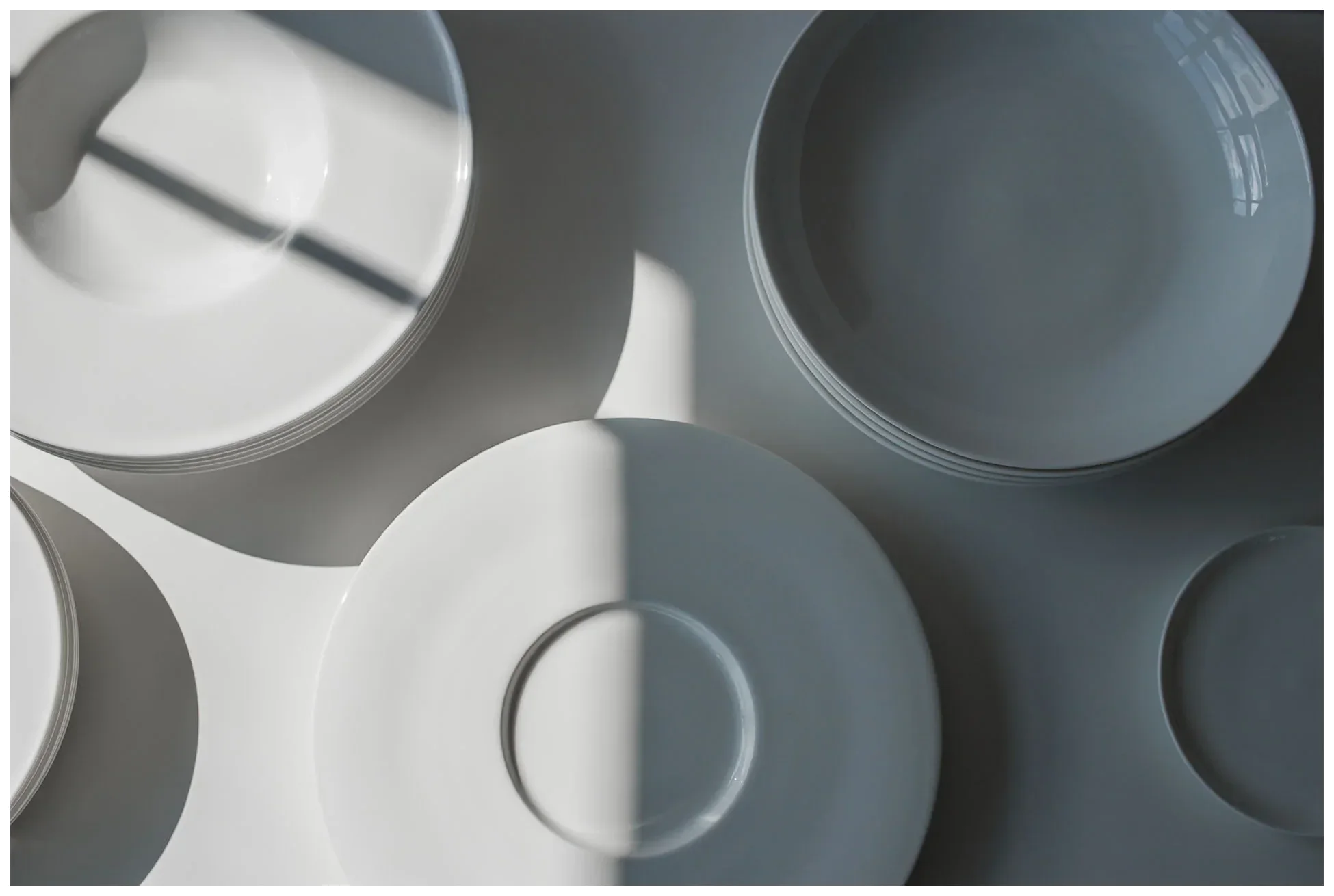 FEDRA Kulatý hluboký talíř 27 cm / RAK PORCELAIN