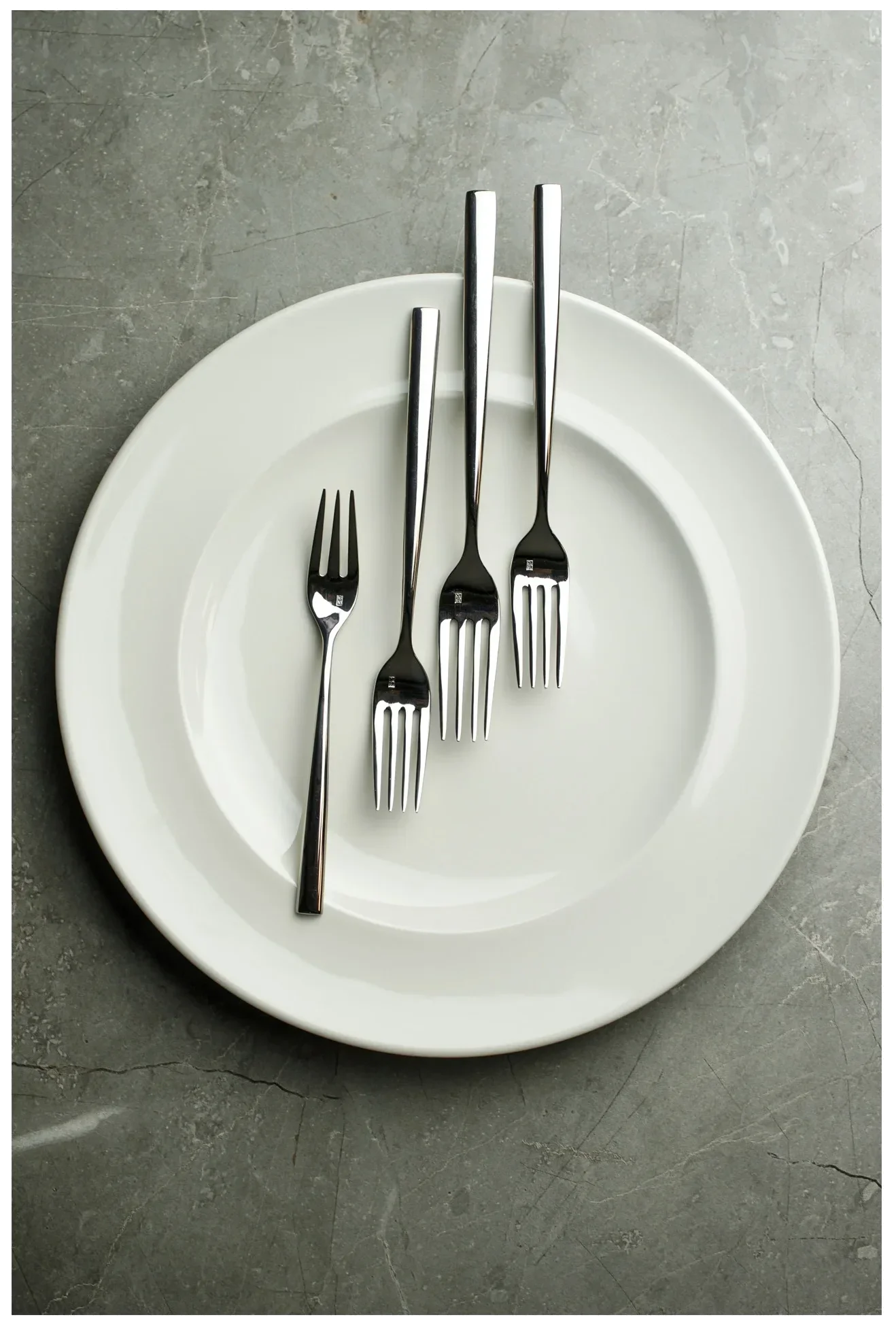 CLASSIC GOURMET Kulatý mělký talíř 29 cm / RAK PORCELAIN