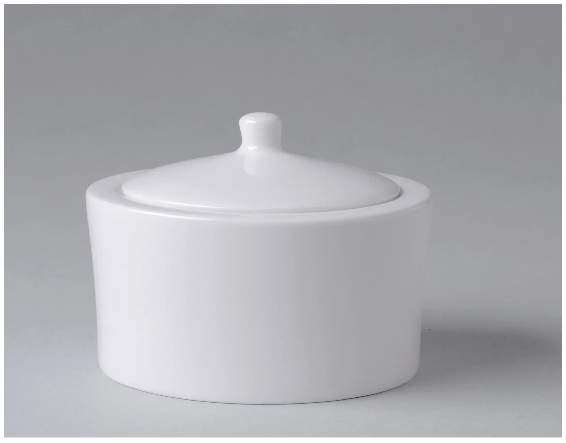 FINE DINE Cukřenka s víčkem 220 ml / RAK PORCELAIN