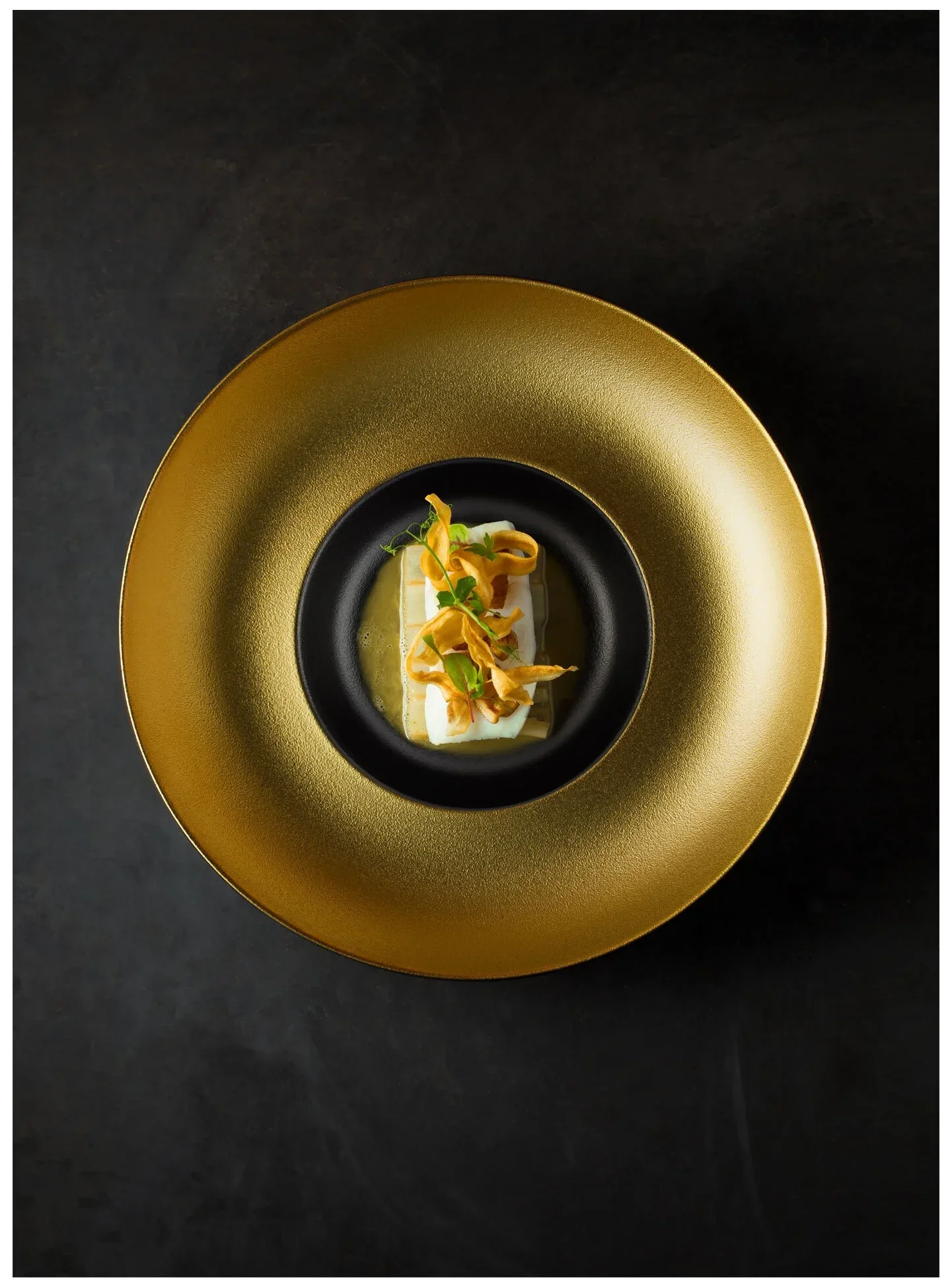 METALFUSION Zlatý hluboký talíř gourmet 29 cm / RAK PORCELAIN