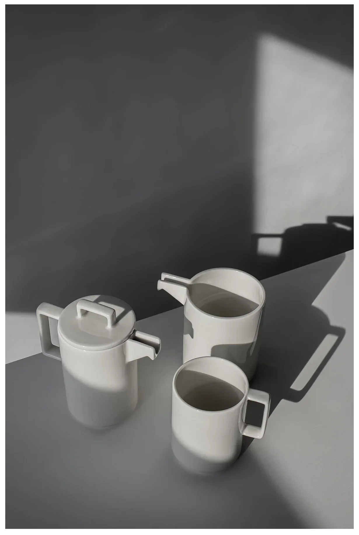 NORDIC Konvice na kávu s víčkem 400 ml / RAK PORCELAIN