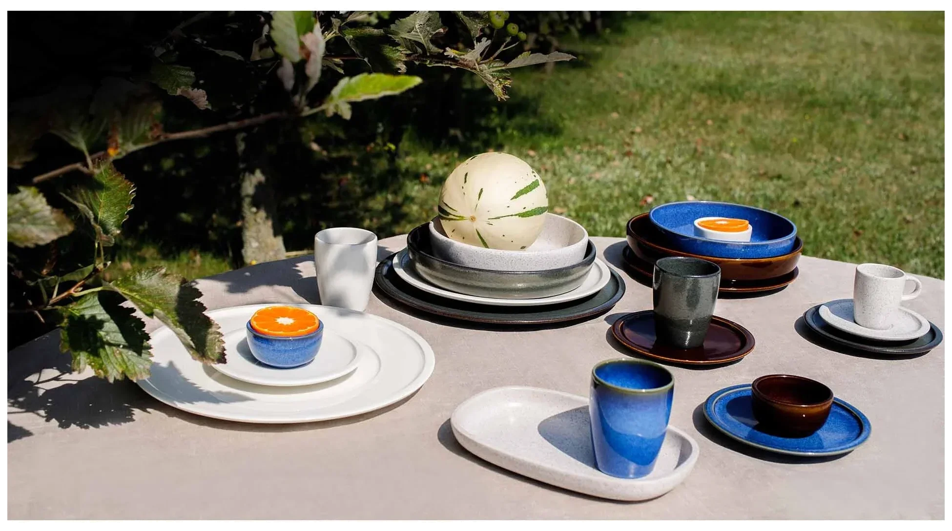 EASE RAKSTONE Podšálek na espresso 13 cm kobaltový / RAK PORCELAIN