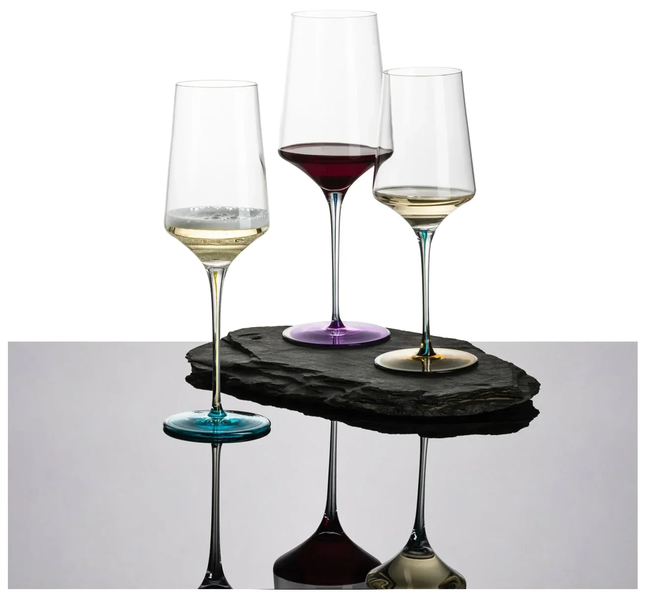 INK Sklenice na bílé víno 407 ml, olivová (1 ks) / ZWIESEL HANDMADE