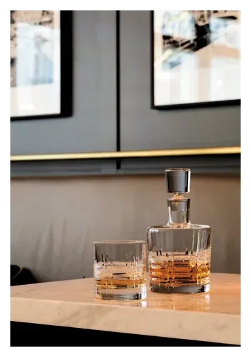BASIC BAR CLASSIC Karafa na whisky 750 ml / ZWIESEL GLAS