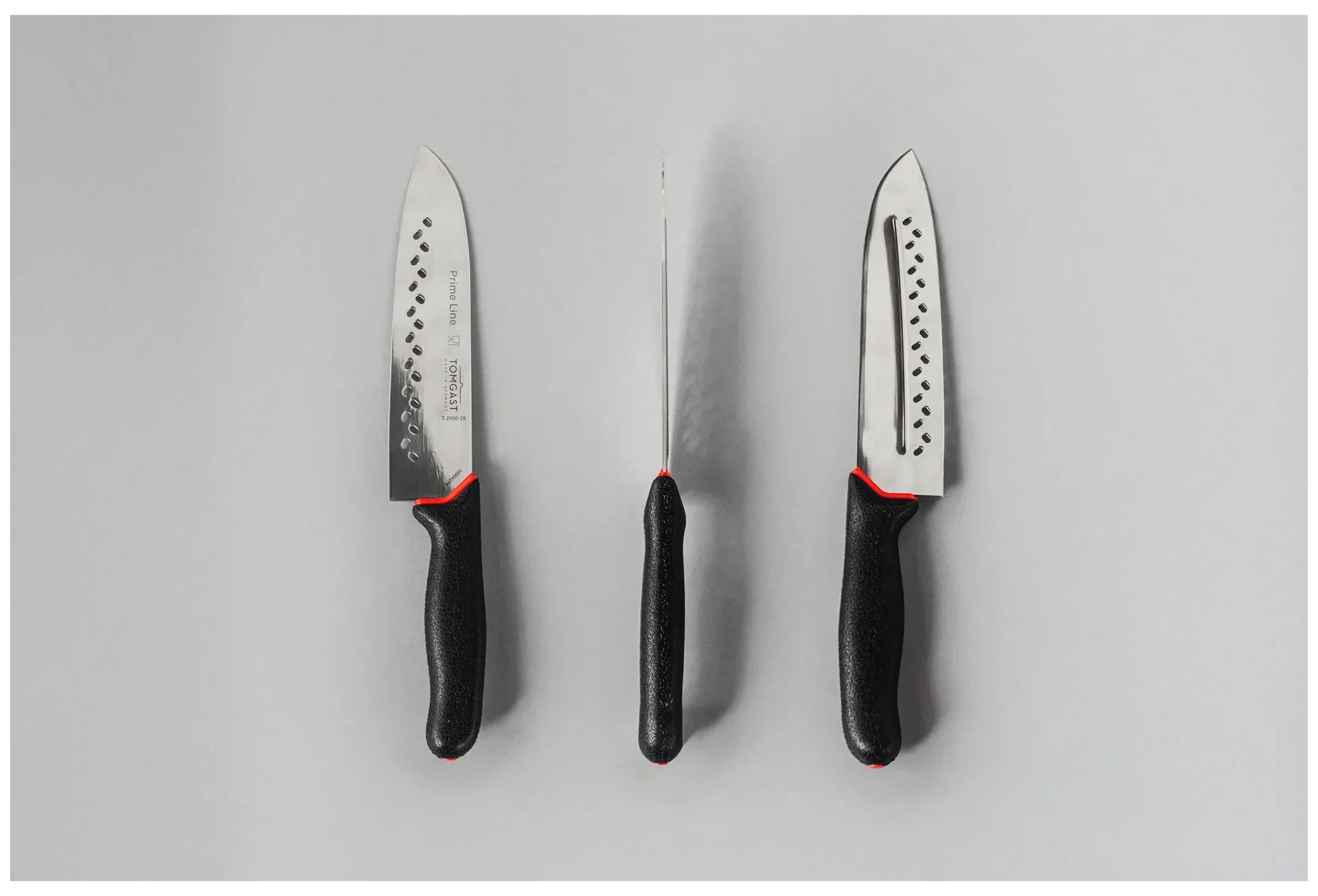 TOMGAST Japonský perforovaný nůž santoku PRIMELINE délka 19 cm