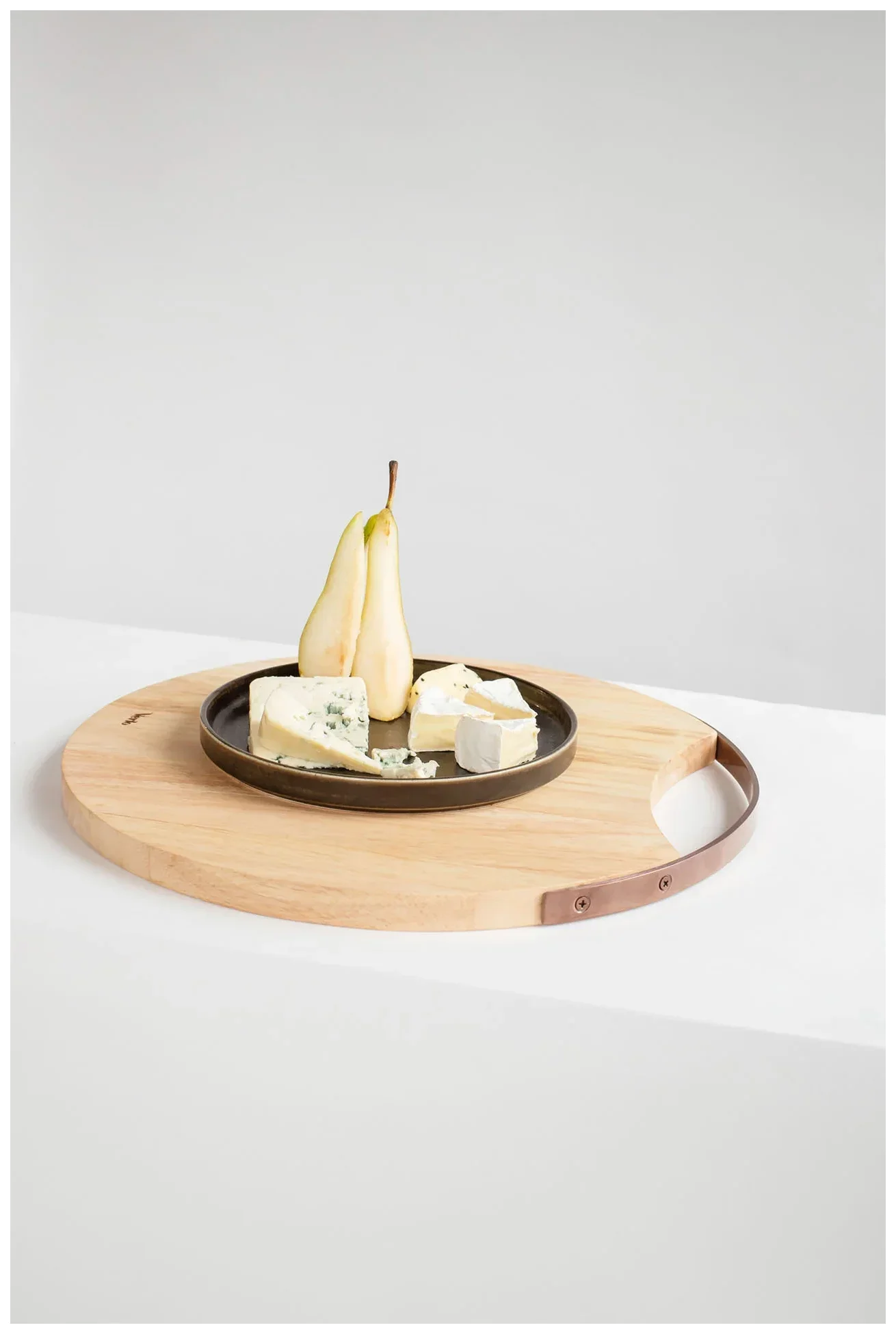 Kulaté dřevěné servírovací prkénko 38 cm mango / VERLO