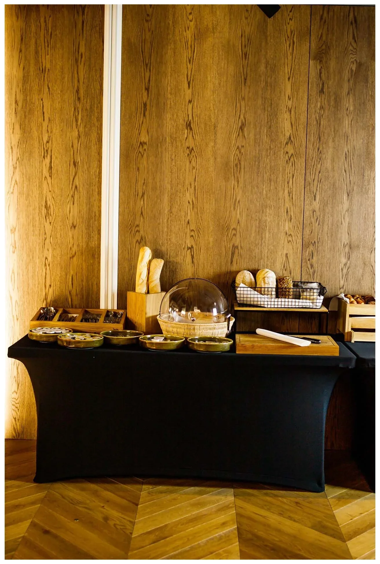 Potah na obdélníkový stůl 182,9 cm černý / VERLO