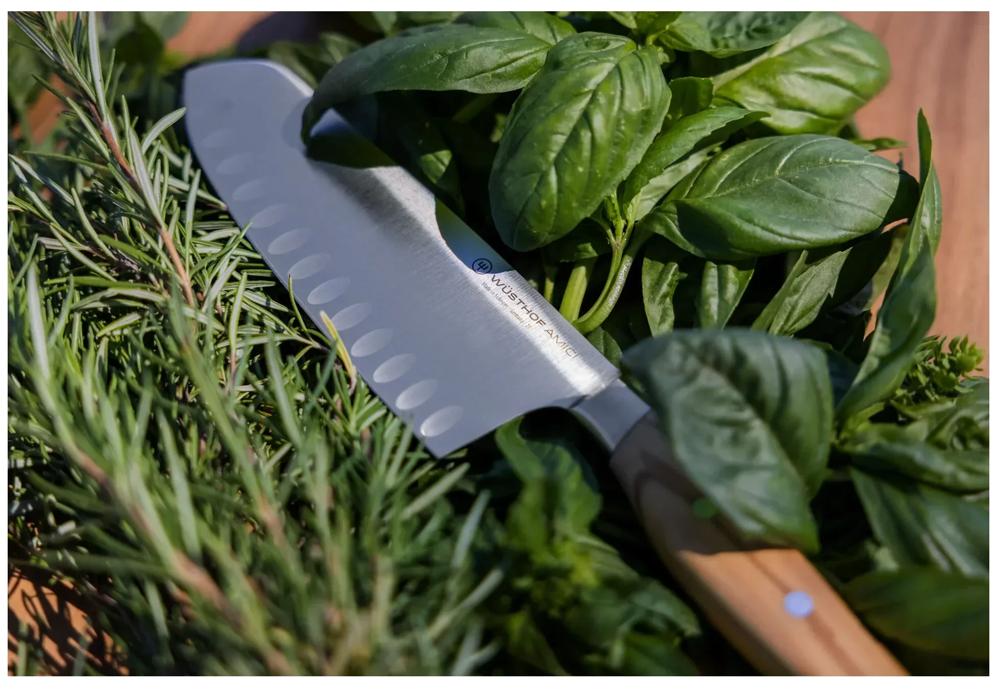 AMICI Nůž santoku 17/29,7 cm / WÜSTHOF