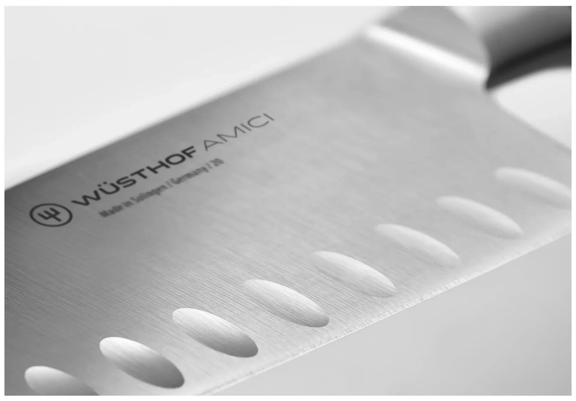 AMICI Nůž santoku 17/29,7 cm / WÜSTHOF
